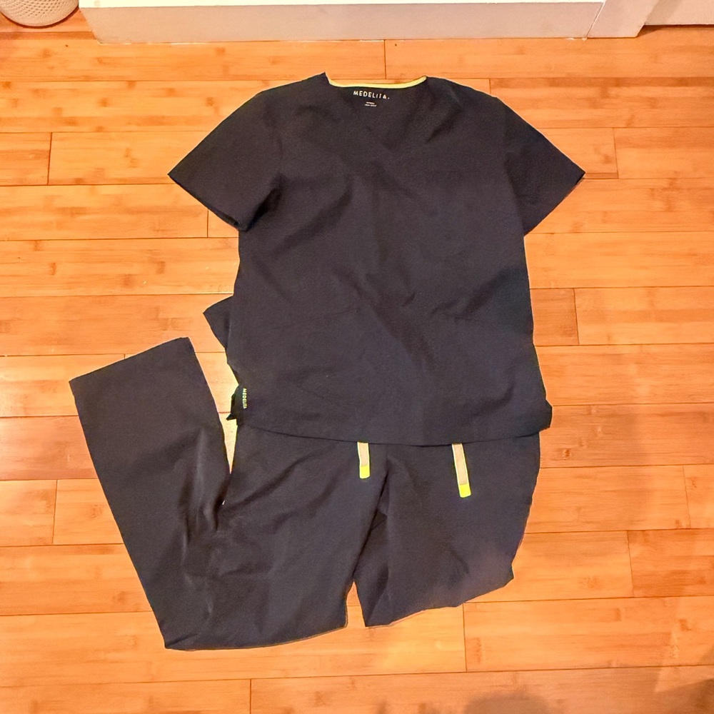 Medelita Black Scrub Set with Yellow Accents